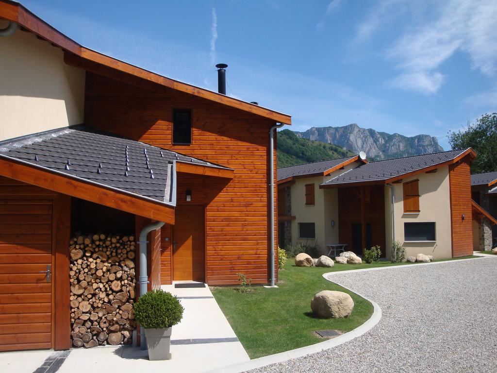 Villa Les Granges De Leo Aston Exterior foto